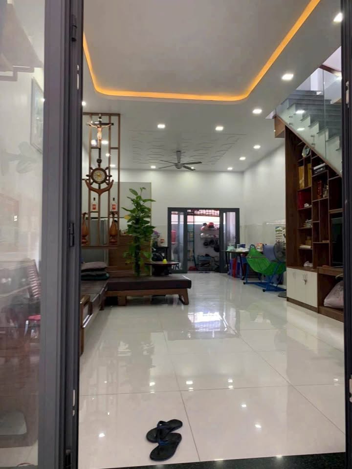 Nhà 2 Tầng Long Bình Biên Hòa - 85m² - 2.18 Tỷ - Sẵn Xe Hơi
