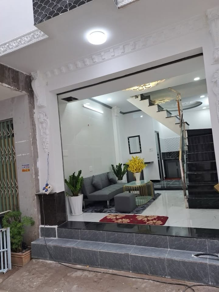 Nhà Phạm Hữu Lầu Q7 30m² - 1.5 tỷ Full nội thất, sổ hồng