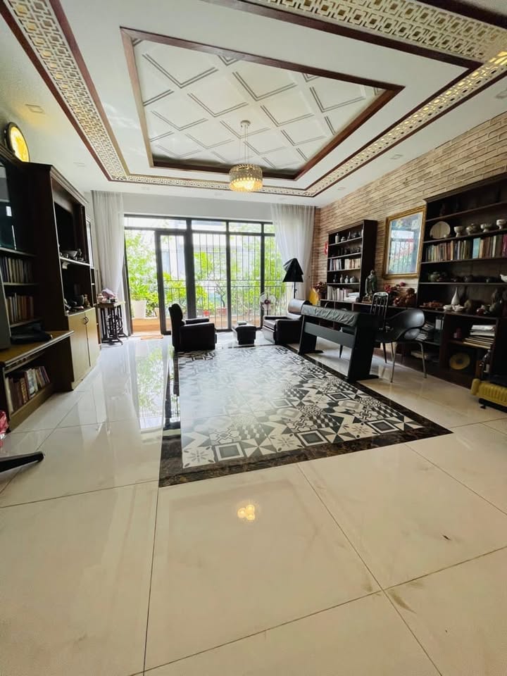 Nhà 4 tầng MT Đường Số, P. Tân Phong, Q7 - 100m² - 6PN - Giá 16 Tỷ