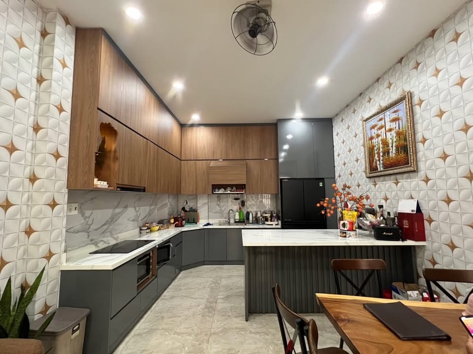 Mặt tiền Huỳnh Tấn Phát, Quận 7 - 120m² - 24 Tỷ TL - Dòng tiền 24tr/tháng