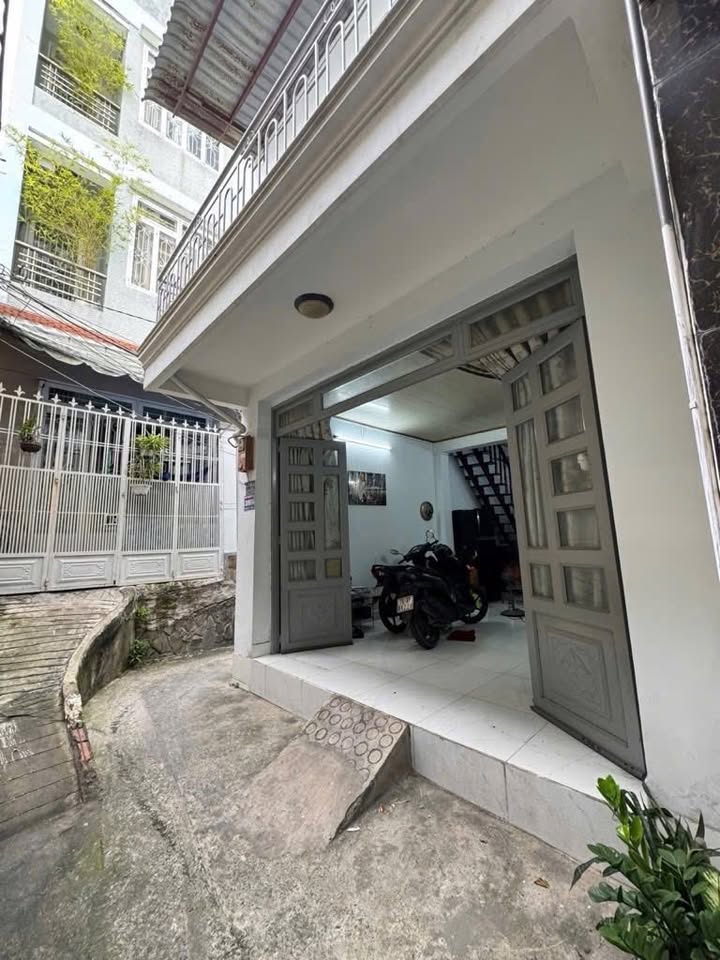 Nhà riêng Lâm Văn Bền Q.7 chỉ nhỉnh 3 tỷ - Chính chủ bán, sẵn sàng ở ngay!