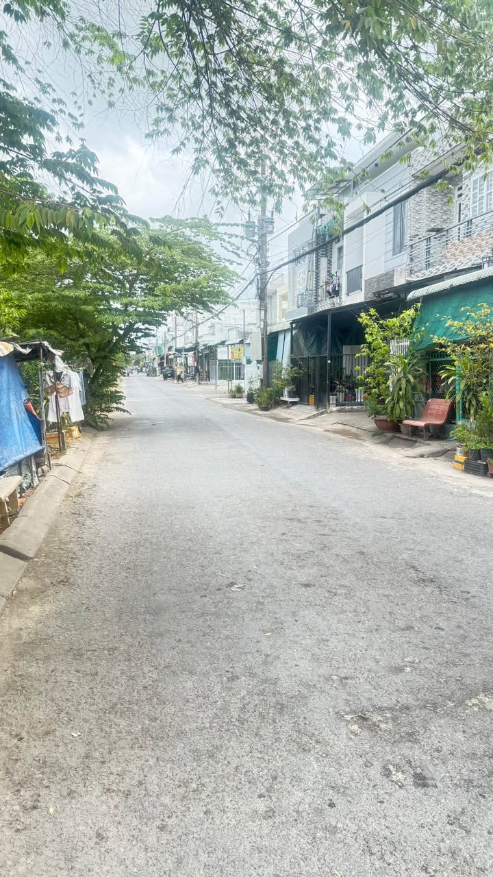 Bán Nền Đẹp 67m² Đường Số 6, KDC Chợ Cái Sẵn, Long Xuyên - Giá 1.3 Tỷ