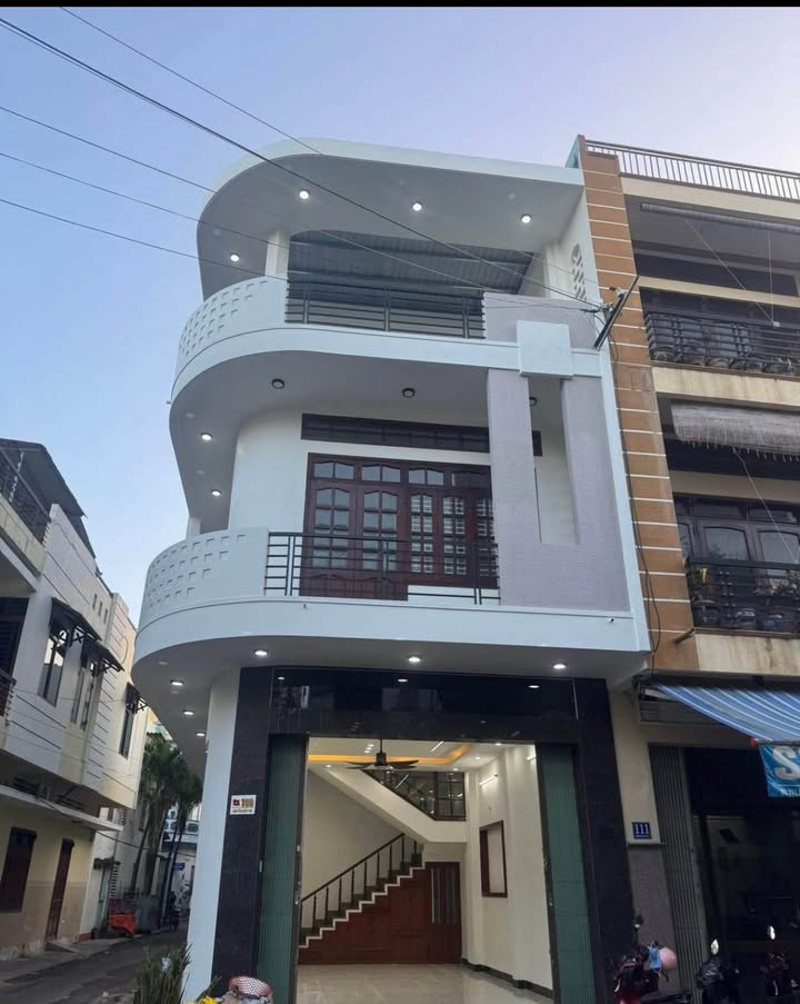 Nhà Phố Quy Nhơn Nguyễn Hữu Thọ 79m² - Mặt Tiền Kinh Doanh Vàng!