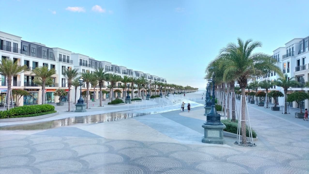 Nhà Phố Huỳnh Tấn Phát Quy Nhơn 80m² - Mặt tiền kinh doanh sầm uất!