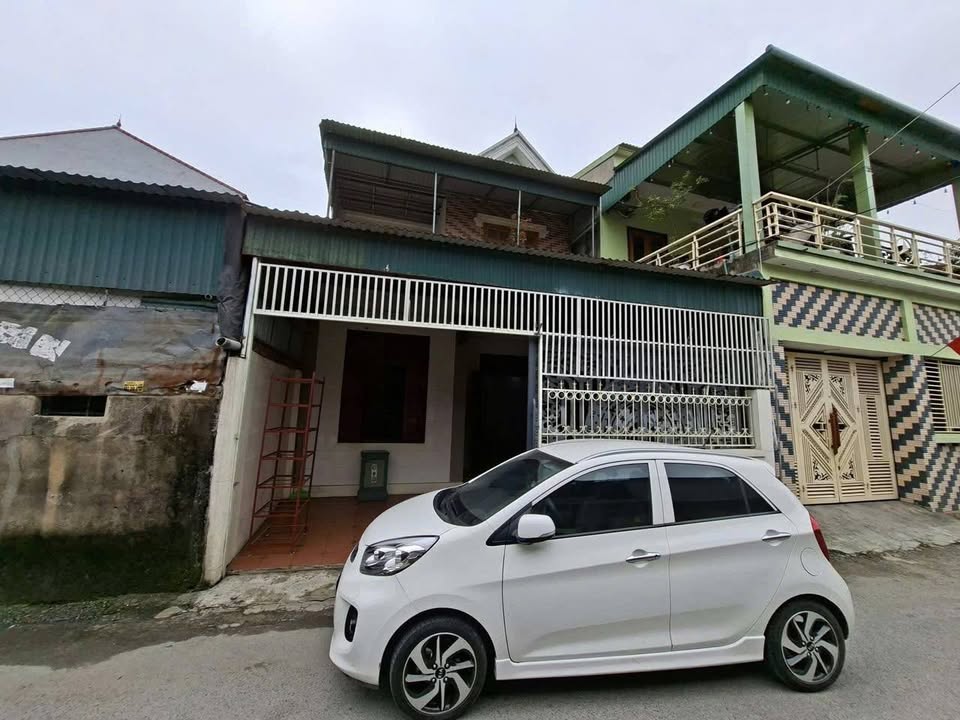 Nhà Vườn 2 Tầng Quán Bàu - 150m² Giá 8 Triệu/Tháng - Sẵn Sàng Ở Ngay