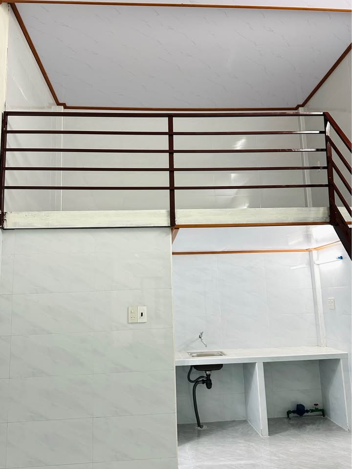 Phòng trọ cao cấp Nguyễn Tất Thành Huế 20m² - Lối đi riêng, tự quản!