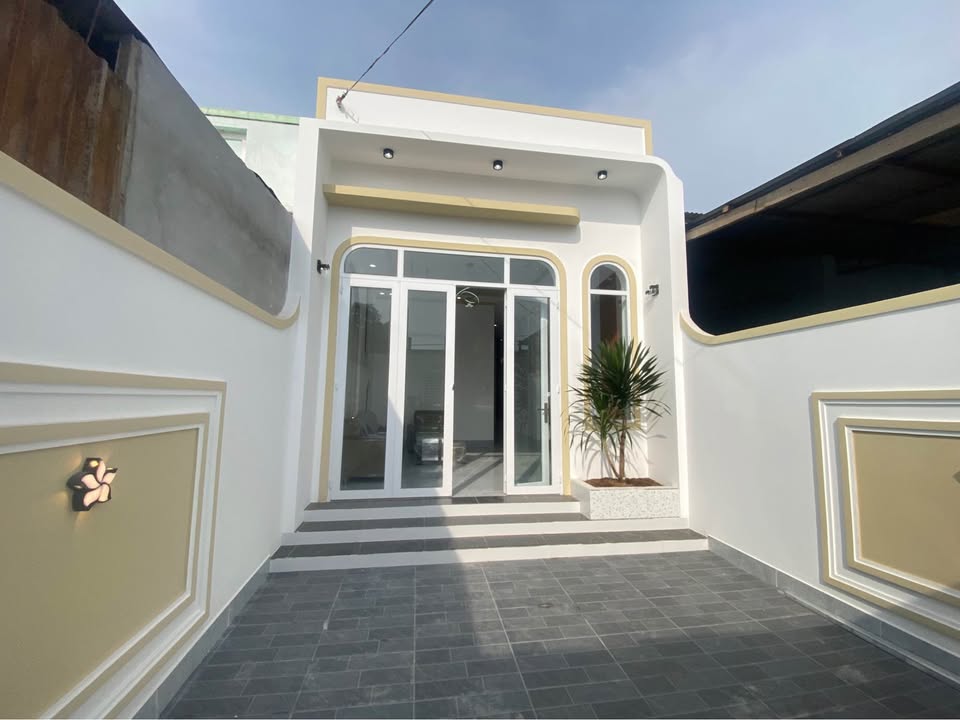 Nhà riêng Hoà Thành Tây Ninh 108m² 1.79 tỷ - Giá tốt hiếm có!