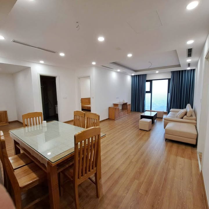 Chung cư Paragon Duy Tân 90m² 15 triệu - Bàn giao ngay