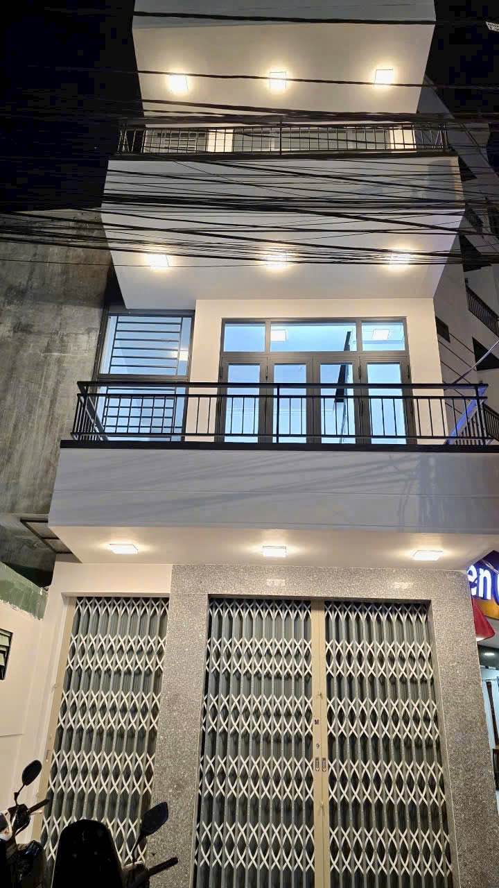 Nhà Mặt Tiền 3 Tầng Lê Hồng Phong, Nha Trang - Kinh Doanh Đắc Lợi 115m²