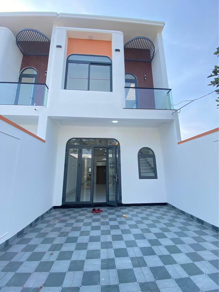 Bán nhà Phường Hội Phú Pleiku 102m² giá 1.85 tỷ - Ô tô vào tận nhà!