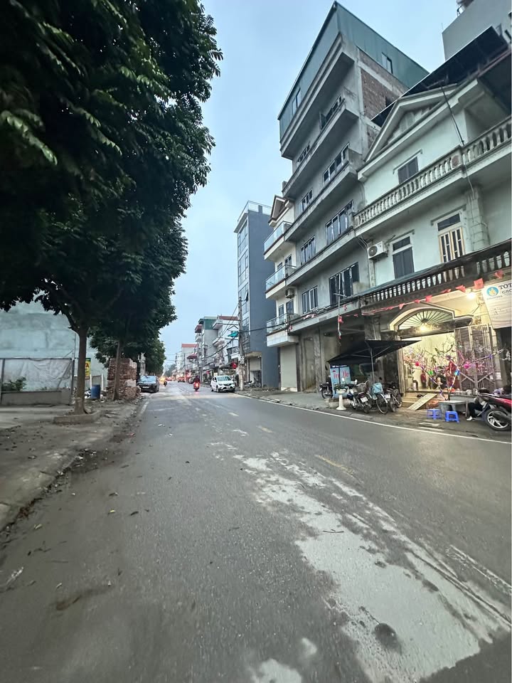 Đất Dịch Vụ Di Trạch 150m² - Mặt Tiền 8.33m - Sổ Đỏ Vuông Vắn