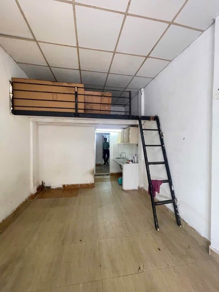 Nhà Phố Mặt Tiền Quận 4 44.5m² - Mặt Tiền Kinh Doanh Sầm Uất!