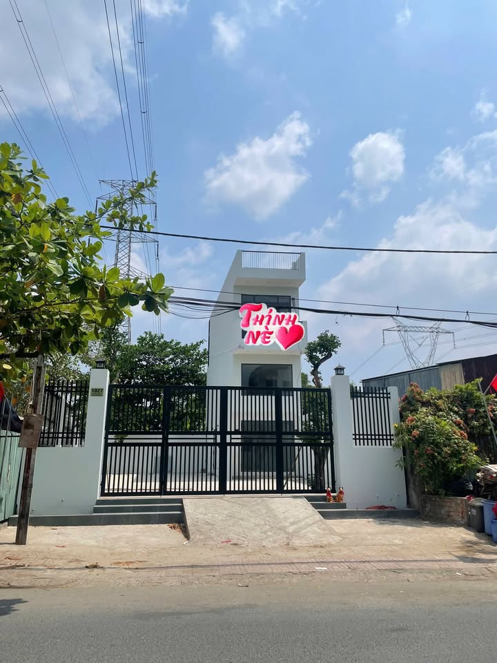 Nhà Cho Thuê Mặt Tiền Lê Văn Lương, Nhà Bè - Ngang 10m, 30 Triệu/Tháng