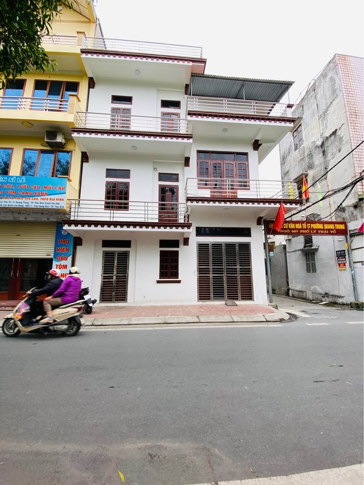 Bán nhà mặt đường Lý Thái Tổ 43m² giá 4 tỷ - Vị trí kinh doanh đắc địa