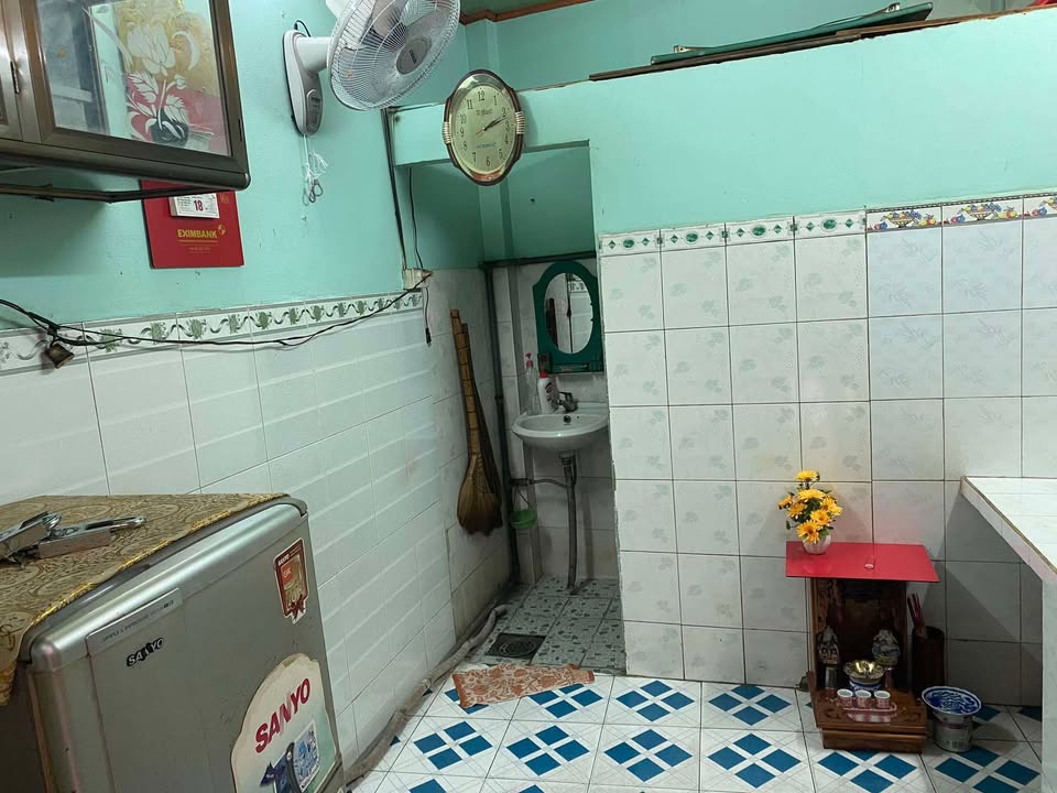 Nhà riêng P14 Q11 9m² sử dụng 18m² - Sẵn sàng ở ngay!