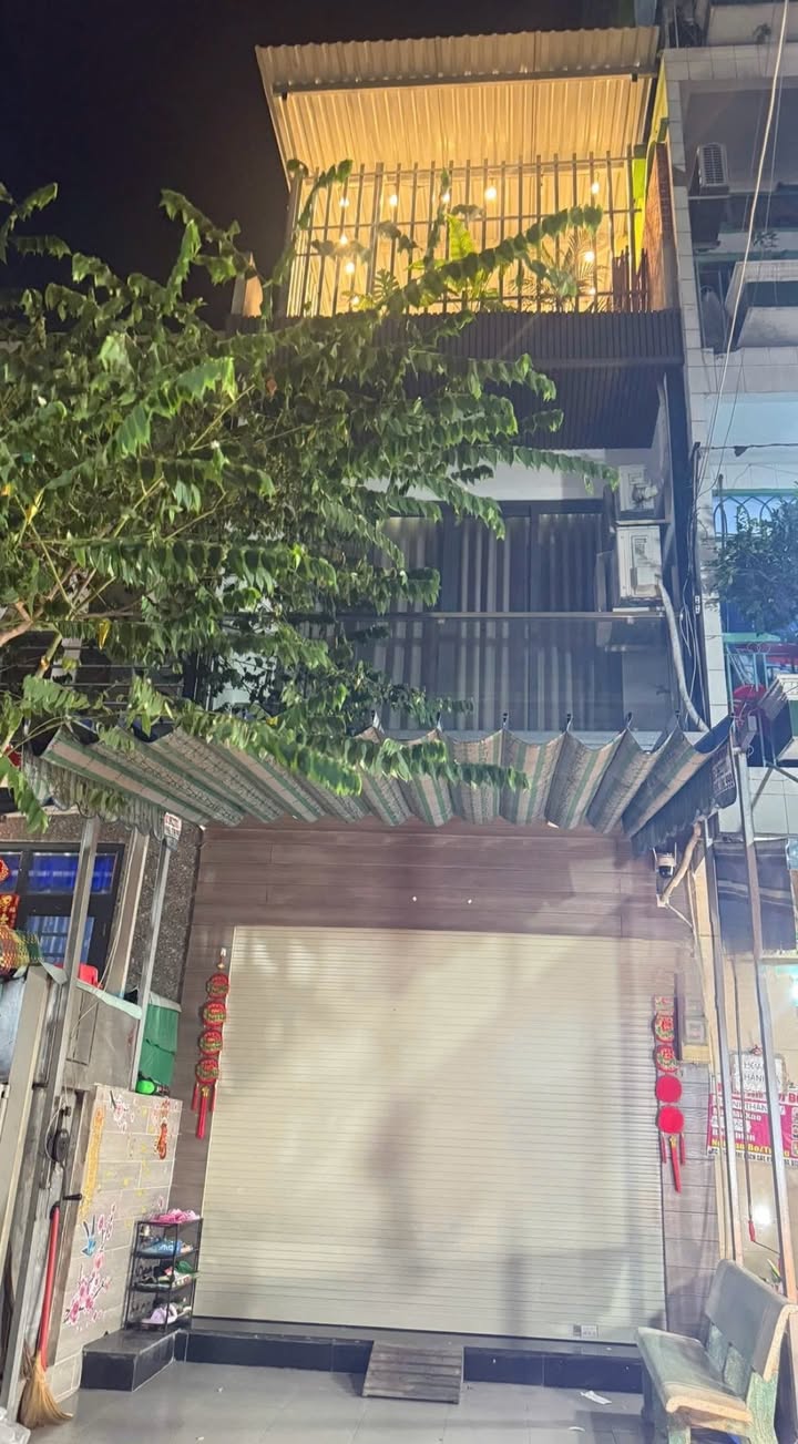 Nhà Riêng Lê Thị Bạch Cát Q11 35m² - Ô tô vào tận nhà!