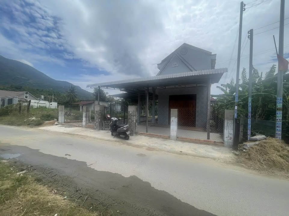 Đất nền Cam Lâm 310m² giá 1.86 tỷ - Sổ đỏ chính chủ