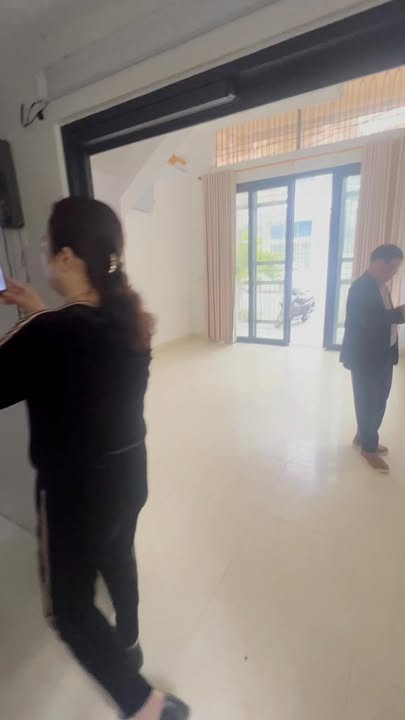 Cho thuê nhà riêng Phường Hồng Hải 4PN 9 triệu - Sẵn sàng ở ngay!