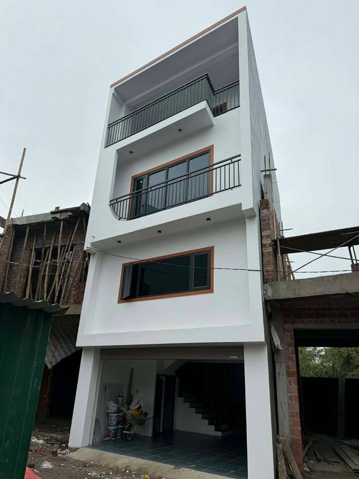 Nhà đẹp 55m² Trần Trùng Quang, TP Vinh - Giá 3.58 Tỷ, Sẵn Sàng Dọn Vào Ở!