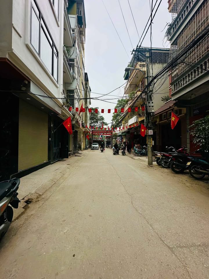 Nhà Riêng La Khê Hà Đông 31m² - Ô Tô Vào Tận Nhà, Giá 7.1 Tỷ