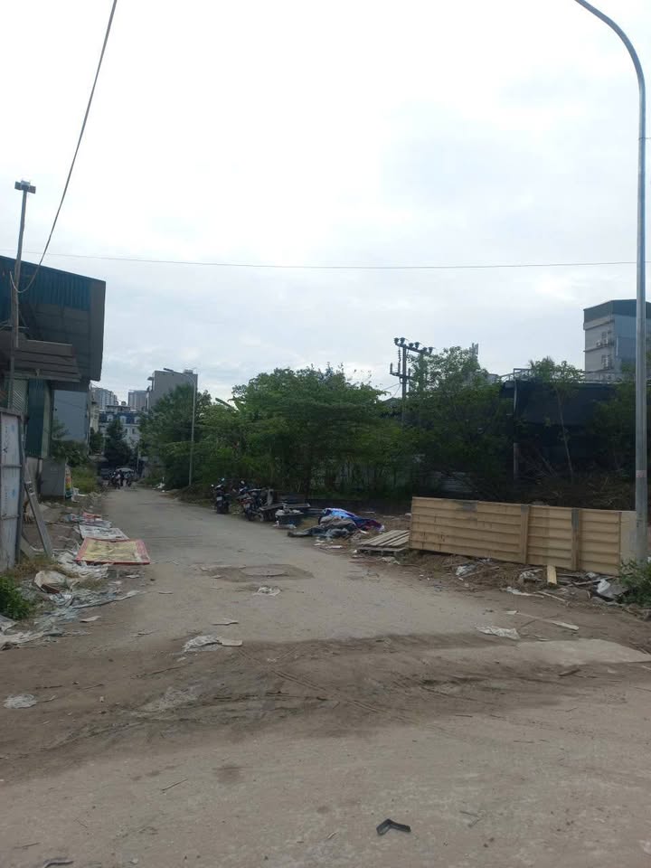 Đất dịch vụ Hoài Đức 194m² - Lô góc đường to ô tô, Sổ đỏ chính chủ!