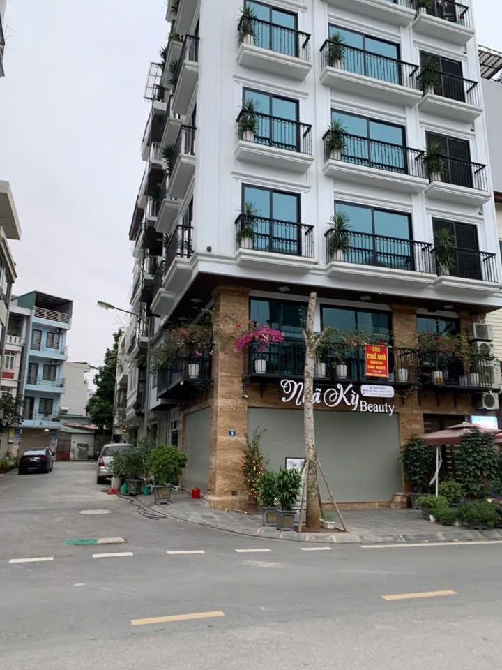 Nhà Mặt Phố Bồ Đề 60m², 8 Tầng, Căn Góc Kinh Doanh 25.7 Tỷ