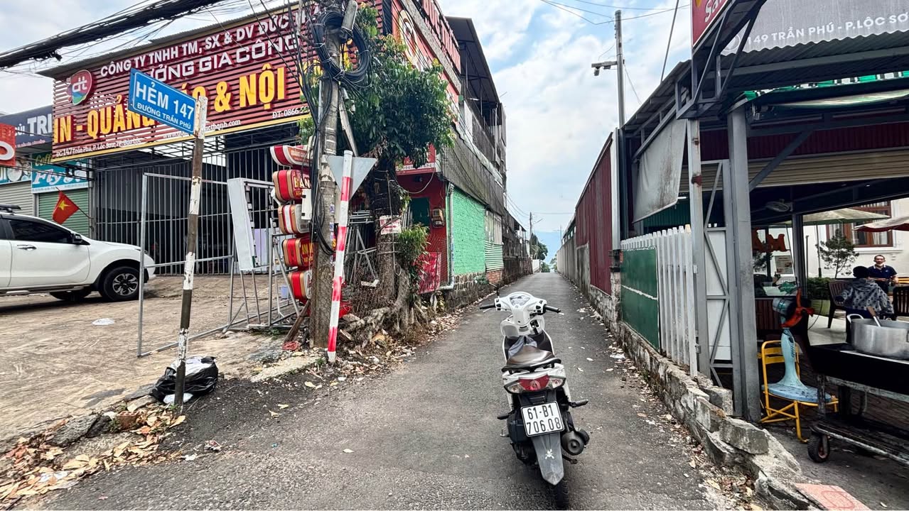 Nhà vườn Hẻm 147 Trần Phú, Bảo Lộc 1109m² - Nghỉ dưỡng lý tưởng!