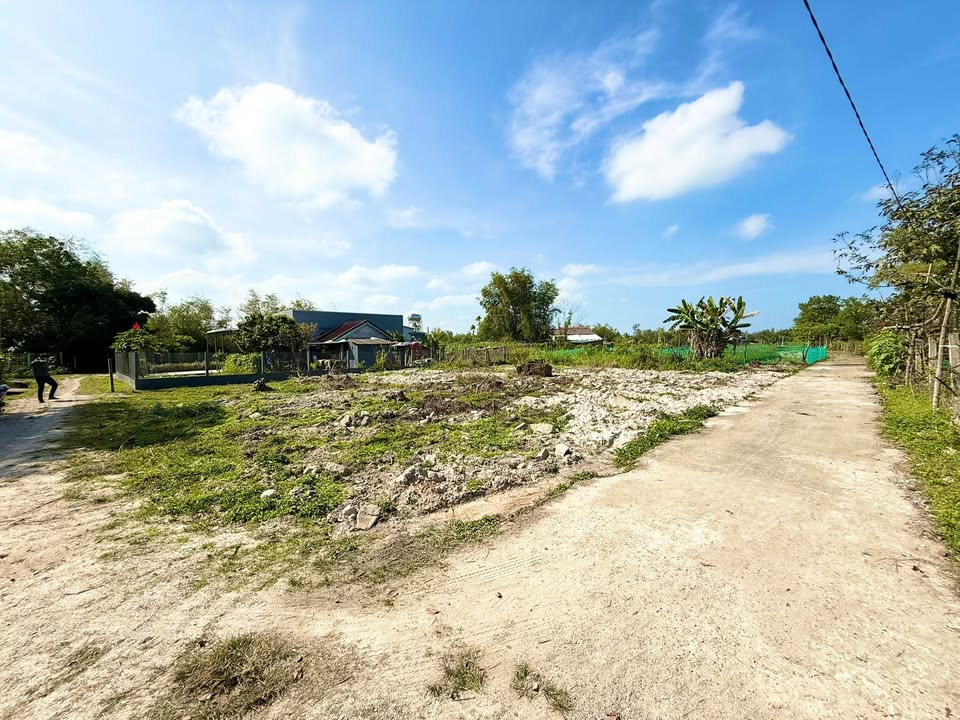 Đất Nền Hà Lam 400m² 1.4 Tỷ - Pháp Lý Rõ Ràng, Xây Dựng Tự Do!