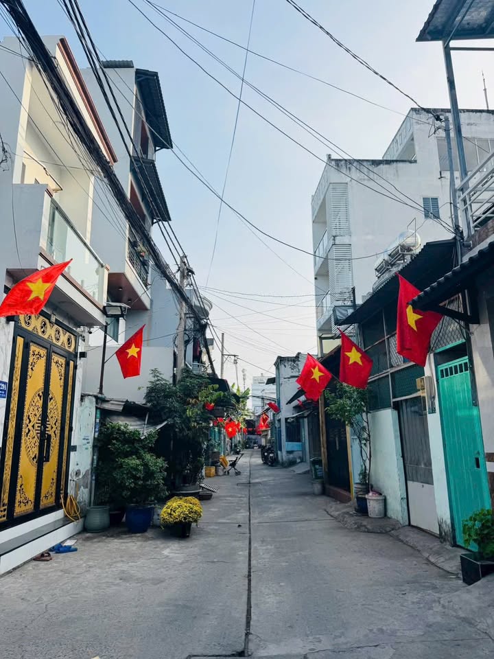 Nhà Hẻm Xe Hơi Lê Đình Cẩn, Bình Tân - 86m² Sổ Hồng, Giá 4.1 Tỷ