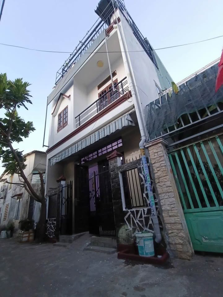 Nhà Riêng Nguyễn Đình Tứ 56m² - Ô Tô Vào Tận Nhà, Giá Chỉ 4.1 Tỷ!