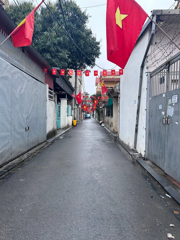 Đất nền Quốc Oai 60m² giá 3 tỷ - Sổ đỏ chính chủ, pháp lý rõ ràng!