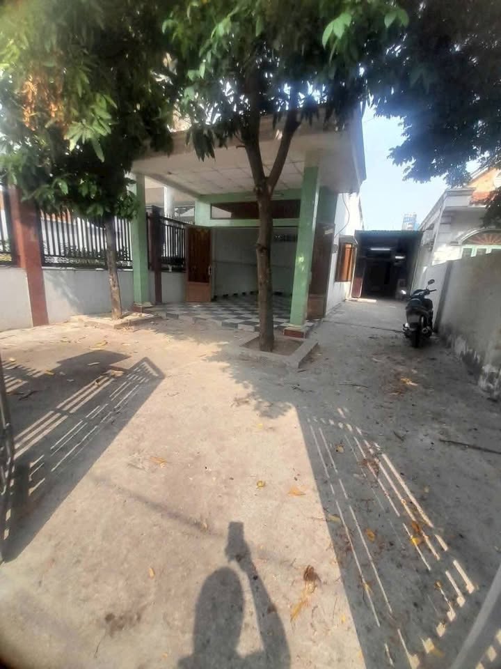 Nhà riêng Đông Thạnh Hóc Môn 210m² - Ô tô vào tận nhà, giá 6 triệu!