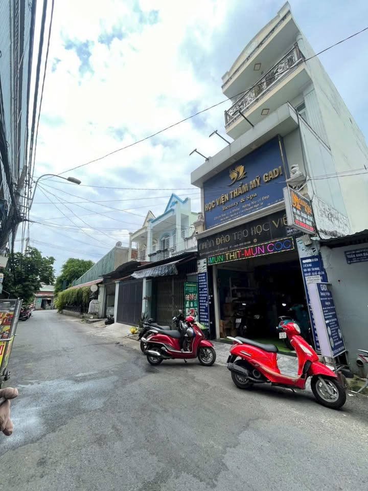 Nhà phố Quận 12 mặt tiền chợ Hiệp Thành 14 triệu - Kinh doanh ngay!