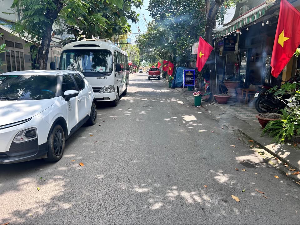 Nhà Mặt Tiền Nguyễn Chích, Liên Chiểu - 85m² Sổ Hồng Riêng, Giá 5.x Tỷ