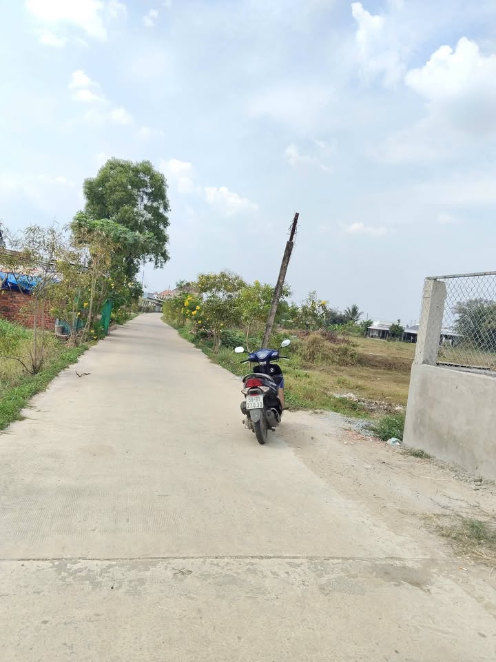 Đất nền Mỹ Hạnh Nam, Đức Hòa 122m² giá 1.3 tỷ - Sổ đỏ chính chủ!