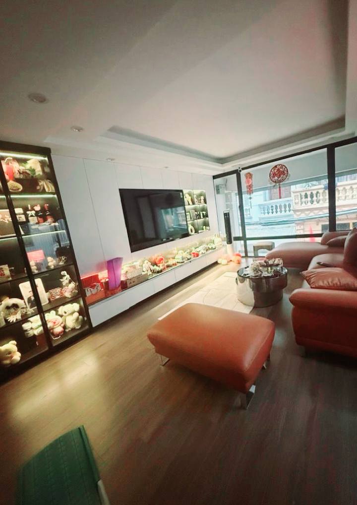 Nhà riêng Tôn Đức Thắng, Đống Đa 40m² - Ô tô vào tận nhà, kinh doanh đỉnh!