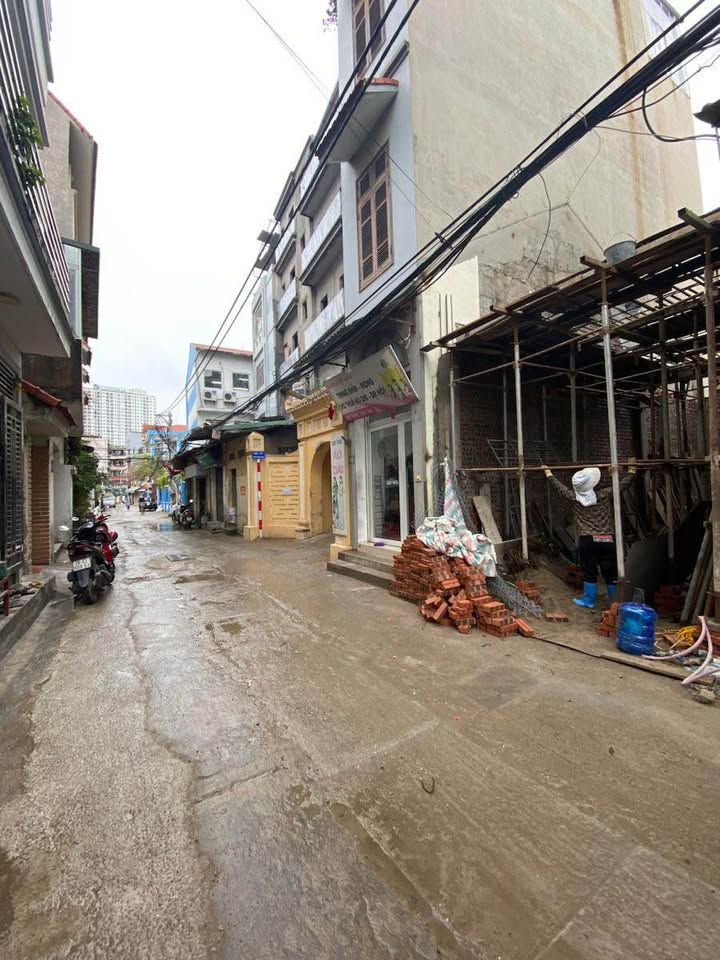 Nhà Phố Đông Ngạc 34m² 5 Tầng Thang Máy - Mặt Tiền Kinh Doanh Sầm Uất!