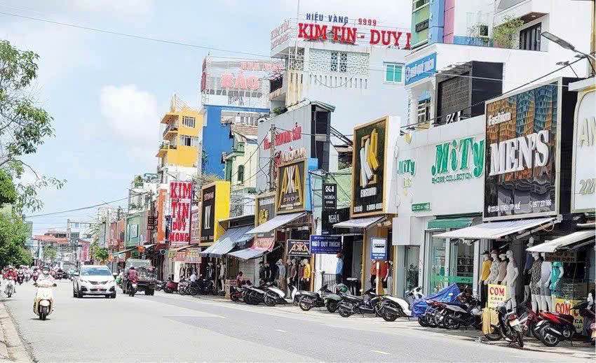 Nhà Phố Bà Triệu, Huế 66m² - Mặt tiền kinh doanh, chỉ 8 tỷ!