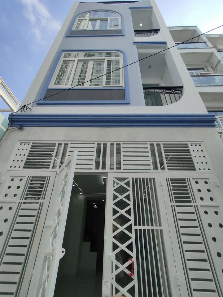 Nhà phố An Dương Vương Q8 42m² 6.8 tỷ - Ô tô vào tận nhà!