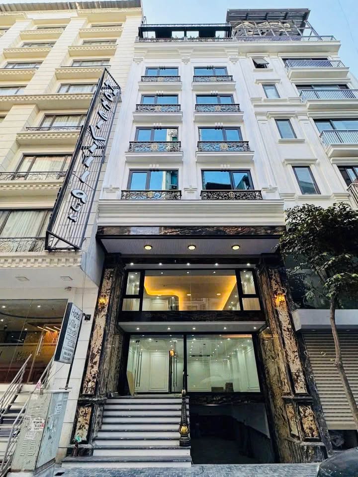 Nhà phố Lê Đức Thọ 120m² 72 tỷ - Mặt tiền kinh doanh