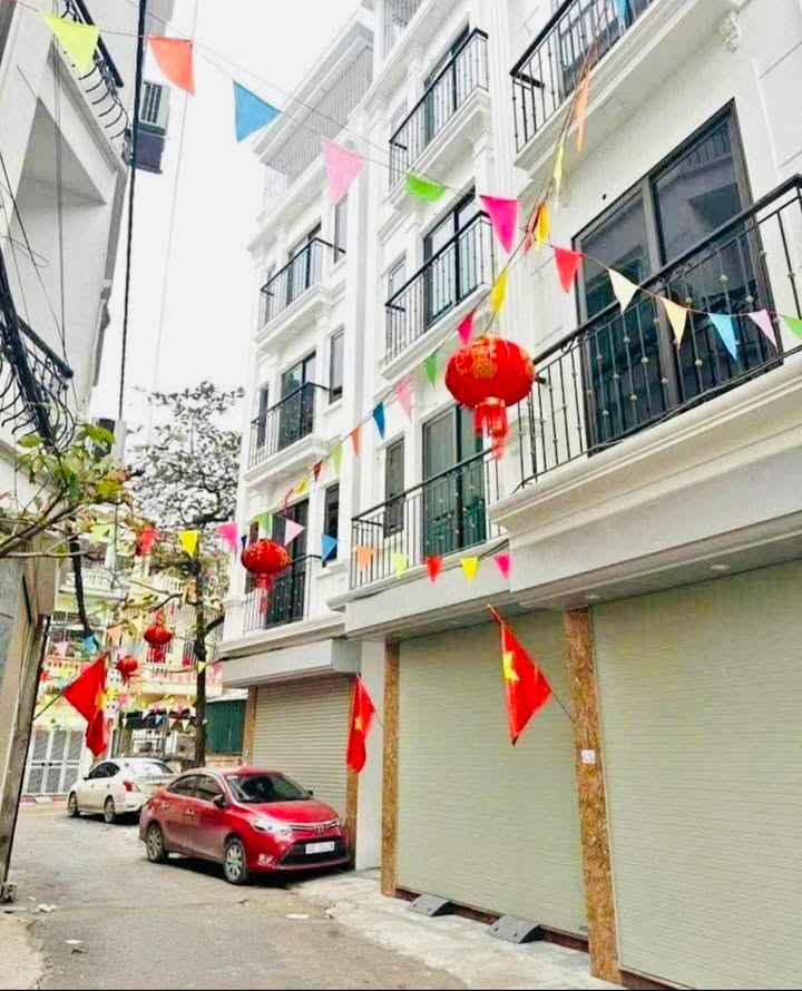 Nhà 45m² Đại Lộ Thăng Long, 4 Tầng, 5PN - Ô Tô Ngủ Trong Nhà, 4.25 Tỷ