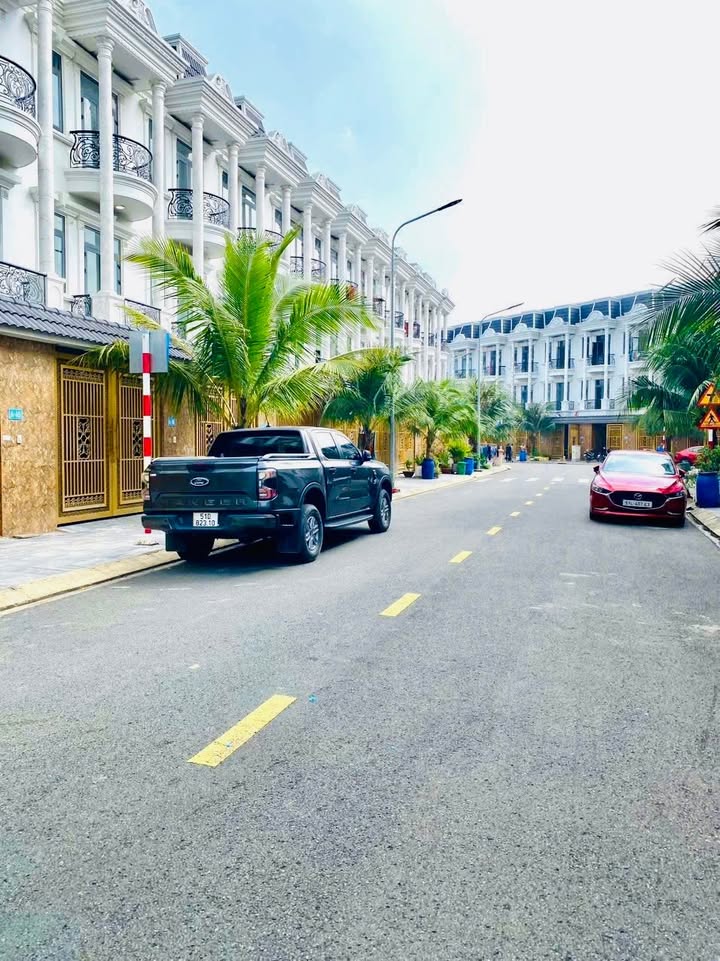 Nhà 3 Tầng Tân Đông Hiệp, Dĩ An - 65m² Giá Chỉ 8-9 Triệu