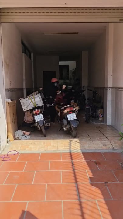 Bán nhà Tăng Nhơn Phú B Thủ Đức 126m² 14 tỷ - Vị trí đẹp ô tô vào tận nhà!