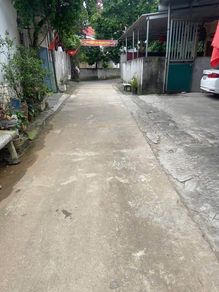 Nhà 67m² Liên Bảo, Vĩnh Yên - Hơn 700 triệu, Ô tô vào nhà