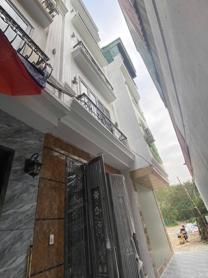 Nhà 5 Tầng Thang Máy Ngũ Hiệp - 40m² Giá 7.2 Tỷ