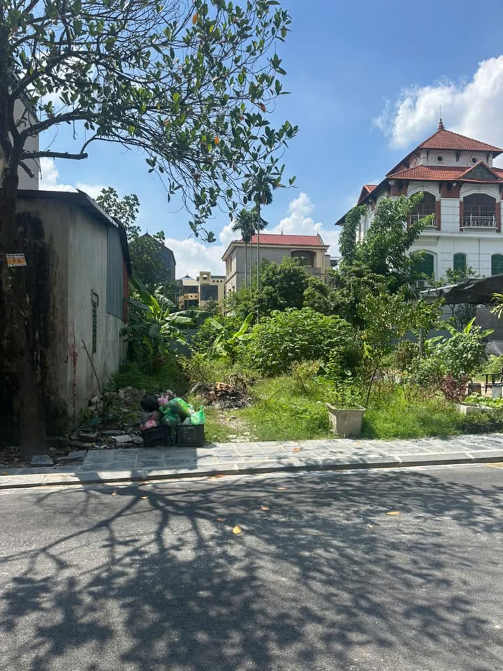 Bán đất Thôn Đìa, Đông Anh 93m² - Đường ô tô tránh, giá hơn 7 tỷ