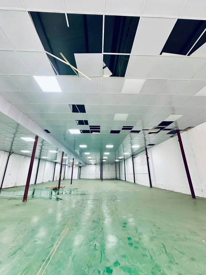 Cho thuê kho 500m² KCN Bắc Thăng Long - Xe Cont Đậu Cửa