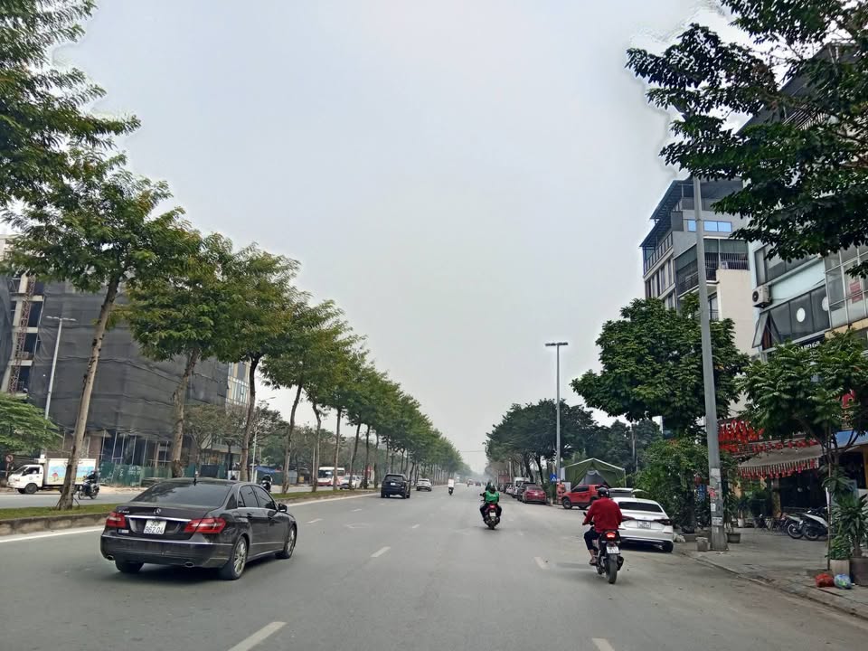 Tòa nhà kinh doanh Trịnh Văn Bô 95m² - Mặt tiền kinh doanh sầm uất!