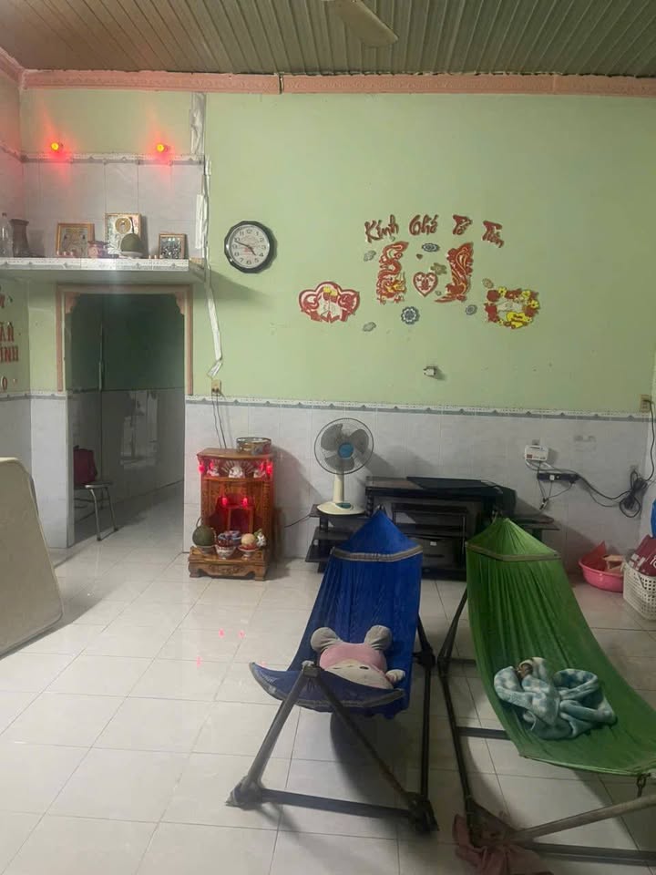 Nhà Mặt Tiền Kinh Doanh Hương Lộ 2, Biên Hòa - 100m² Sổ Riêng, Giá 2.5 Tỷ