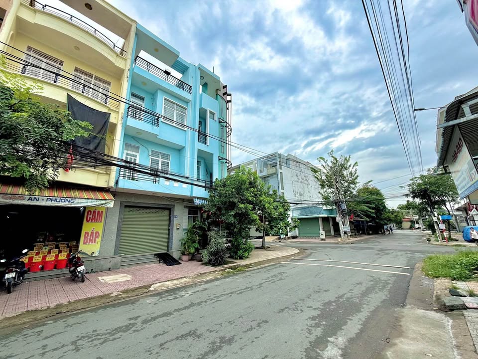 Nhà 3 Tầng 305m² P. Bửu Long, Biên Hòa - Gần Chợ, Sẵn Ở Ngay